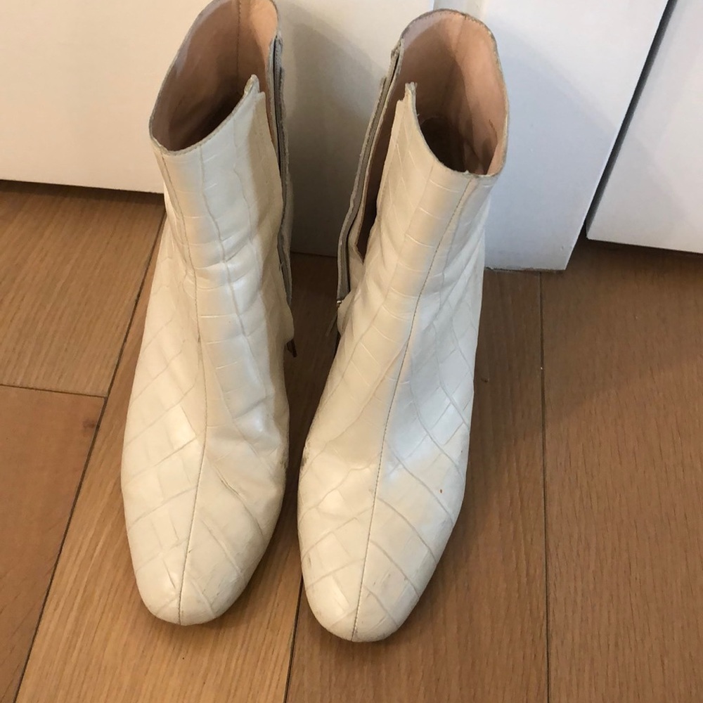 Loeffler Randall white booties size 10